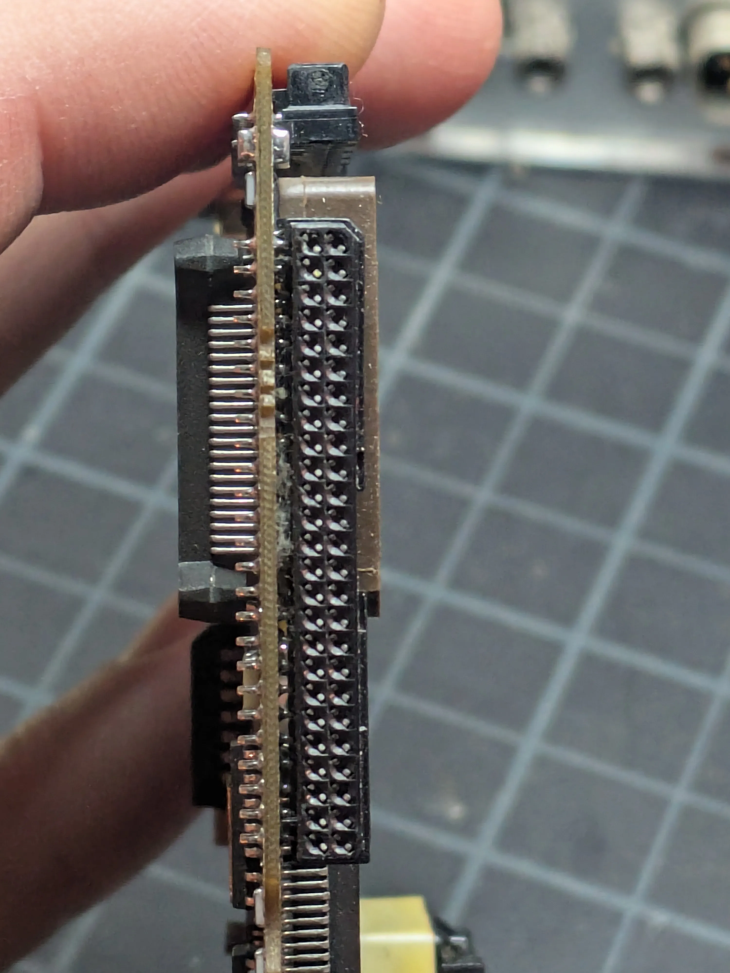 Connector side profile showing pin arrangement